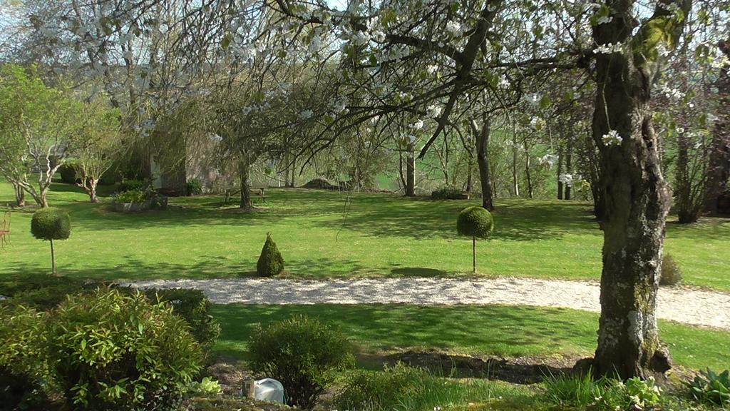 Gite "Le Refuge" Dans Un Domaine De 7Ha Au Calme Vimoutiers Buitenkant foto